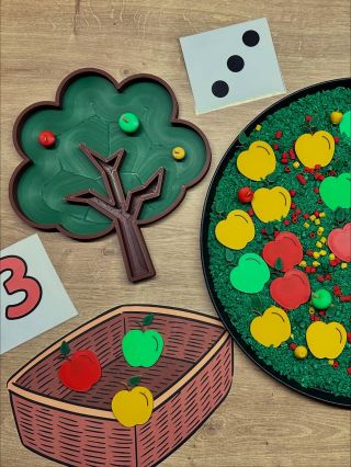 🍎Jablíčková sezóna v plném proudu! Ať už ve školce, nebo doma, podzim je ideální čas na hry a tvoření, které provoní dny...